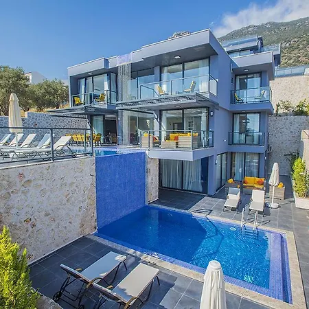 Mona Lisa Villa